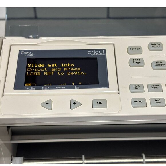 Cricut Expression (CREX001) White Size 22.5"x9.5"x7.5" - Picture 3 of 16